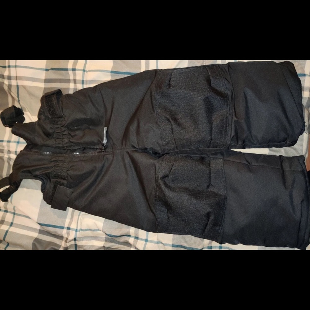 Boy’s ski pants Size 2t